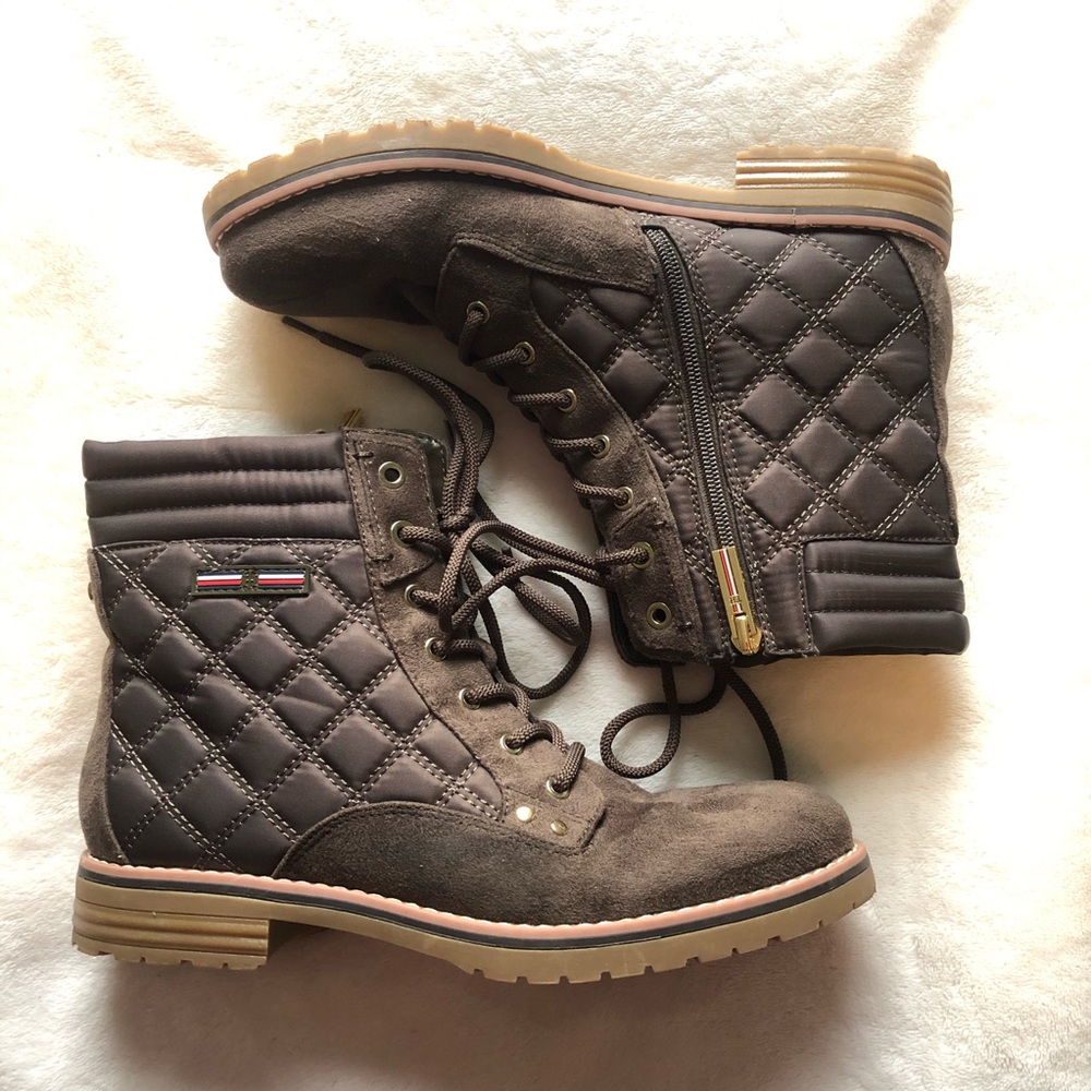 Tommy Hilfiger Quilted Onella Booties, Size 8.5